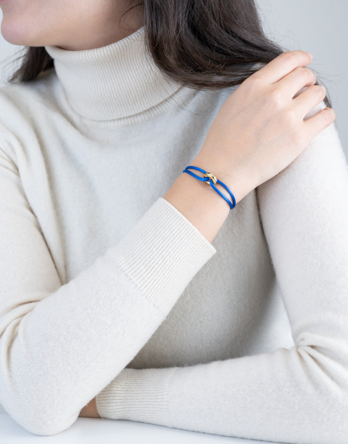 #Color_Electric Blue