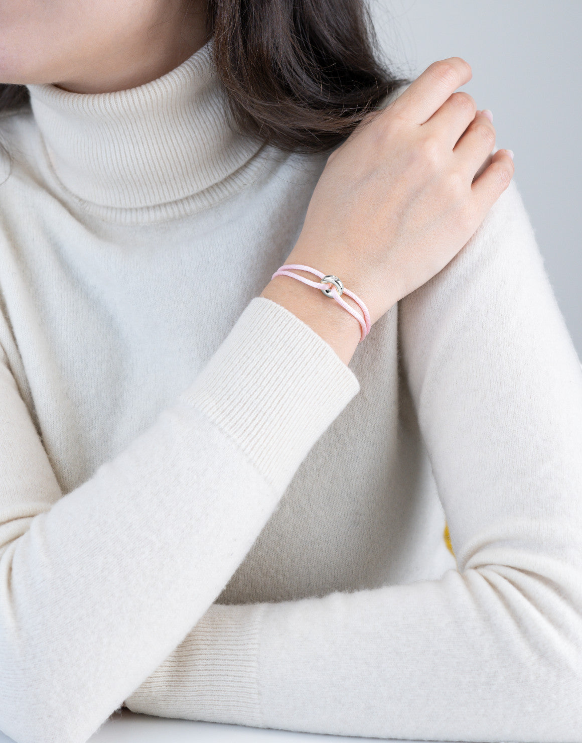#Color_Light Pink