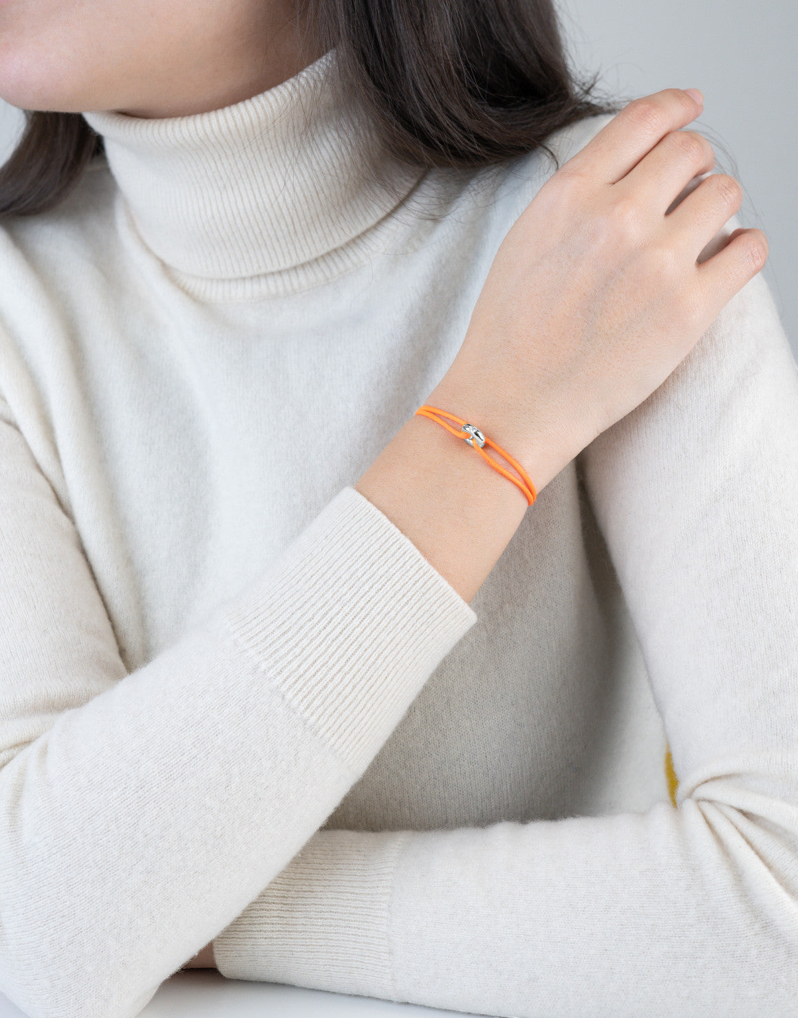 #Color_Neon Orange